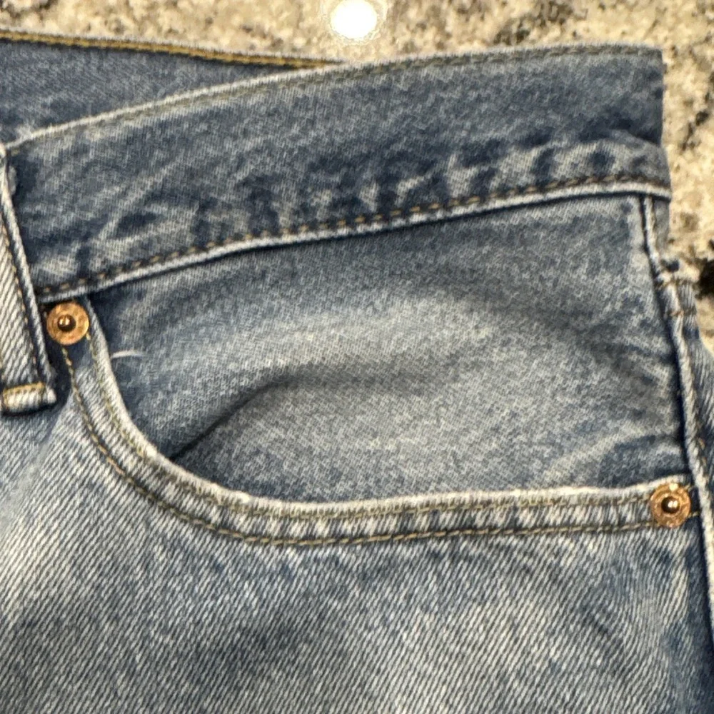 Levi's 505 Men's Light Wash Blue Denim Jeans Light Distressing Size‎ 36x32 #771